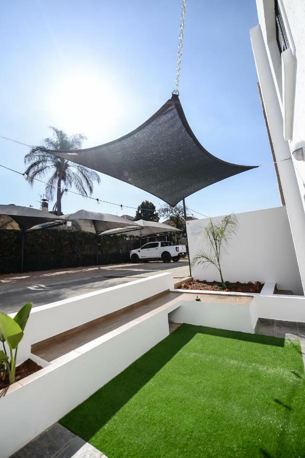 The Royal Bryanston Hotel Johannesburg Exterior photo
